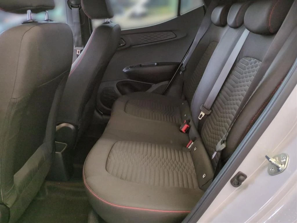 Hyundai-i10-image-9