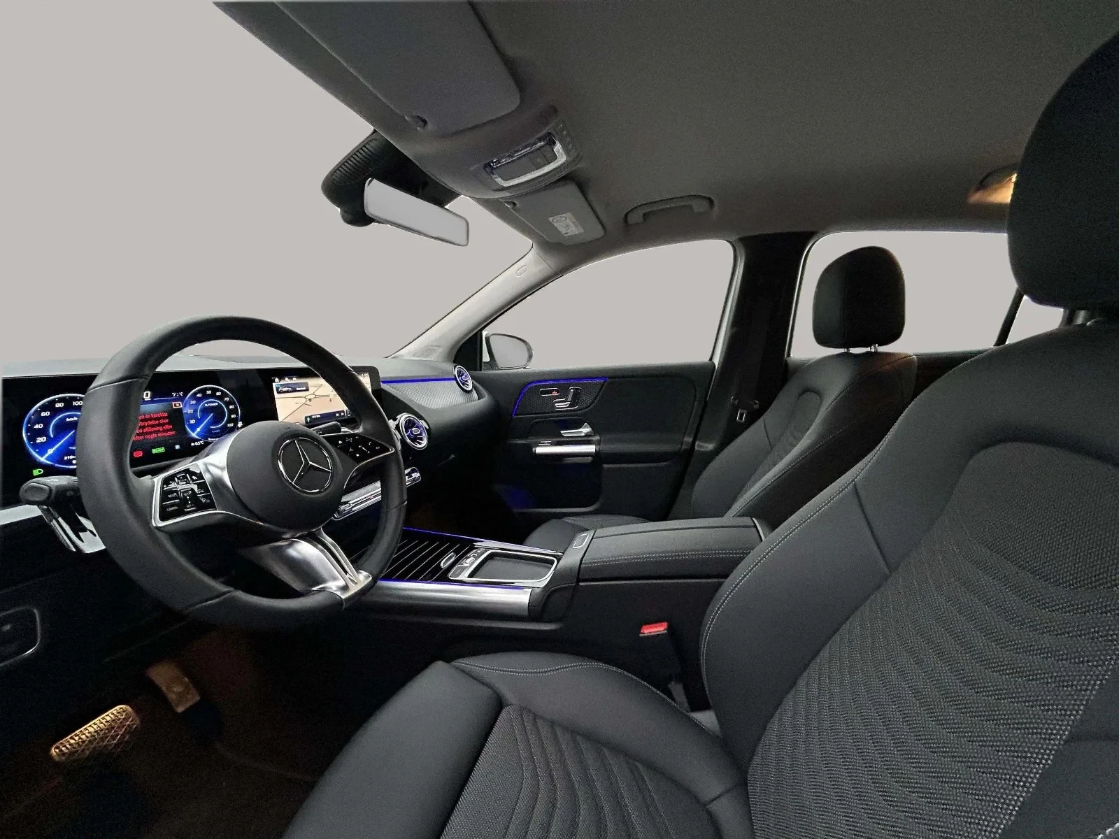 Mercedes-Benz-EQA-image-11