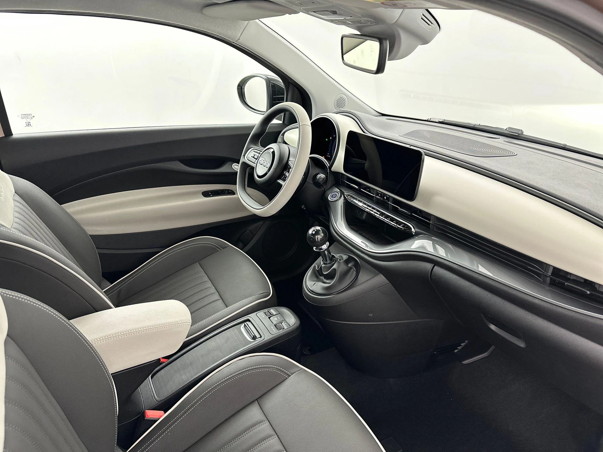Fiat 500C 1.0 Hybrid La Prima