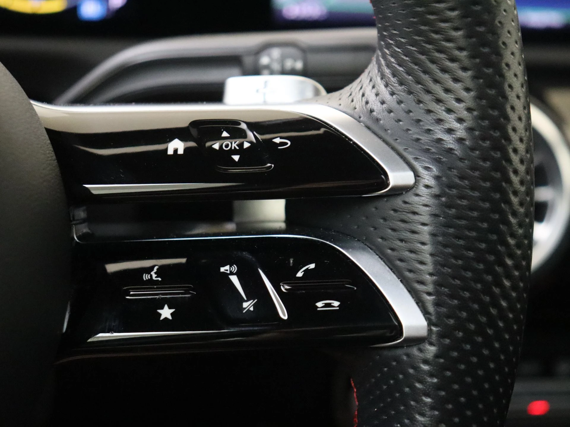 Mercedes-Benz-A-Klasse-image-13