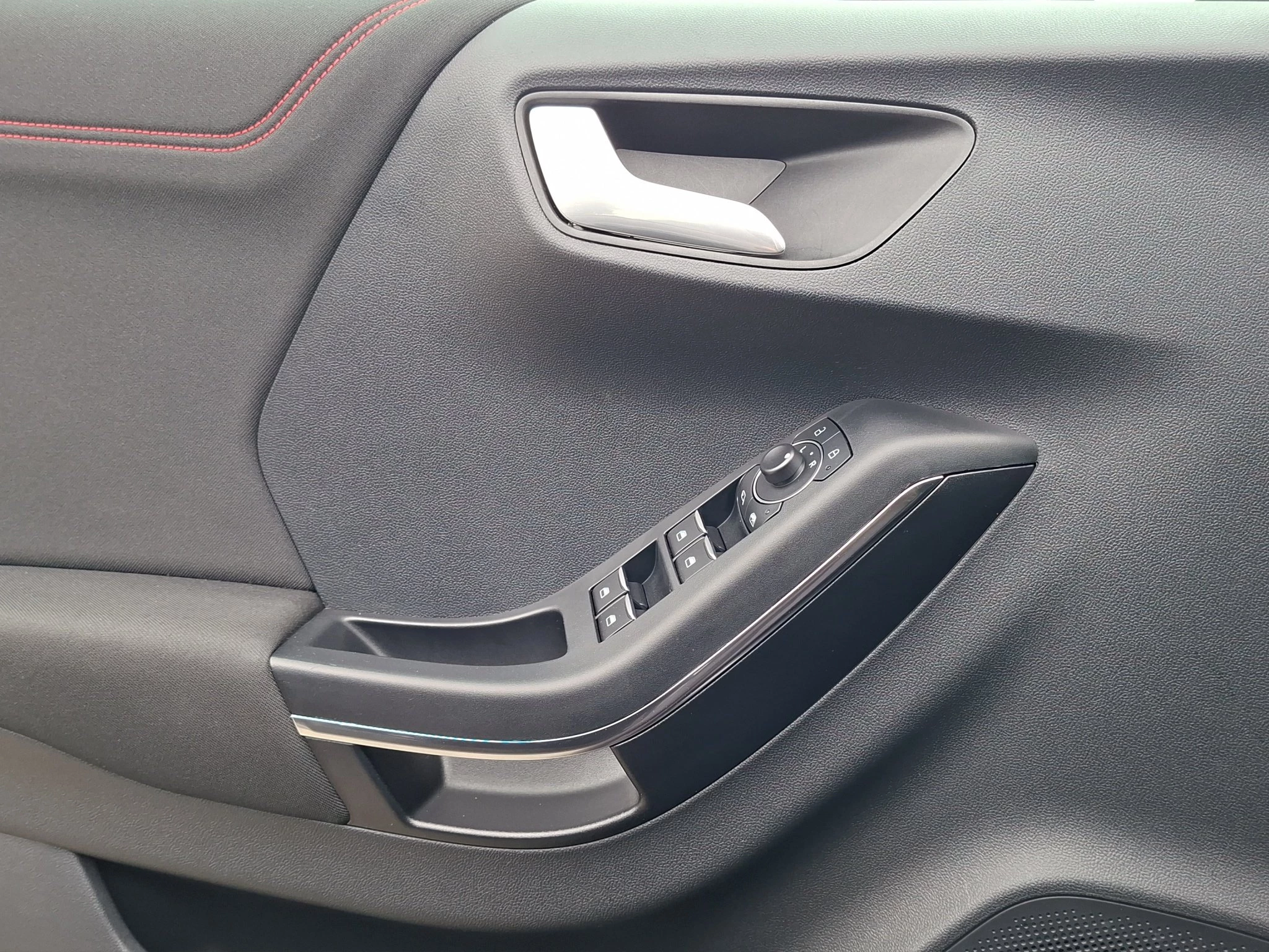 Ford Puma ST-Line 1.0 EB Aut. | LED | Pano | AHK | GJR | SHZ | PDC | LMF | Navi