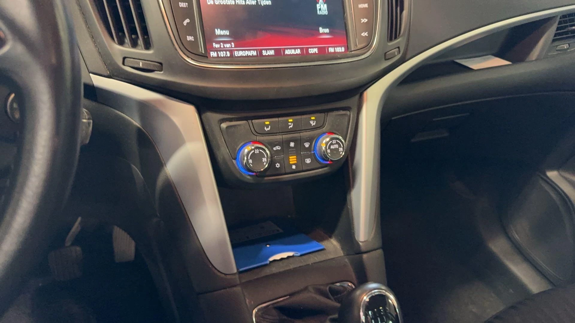 Opel-Zafira-image-10