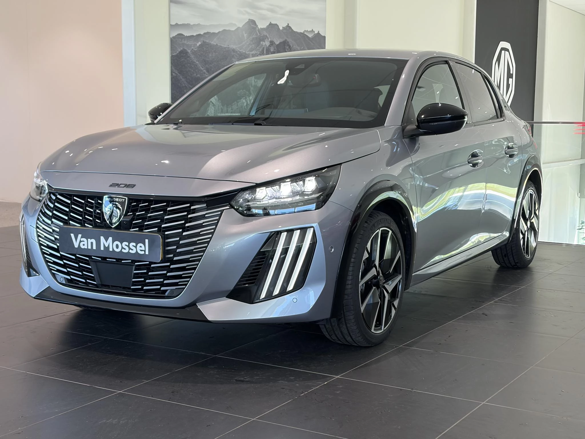 Peugeot 208 1.2 Hybrid 145 e-DCS6 GT