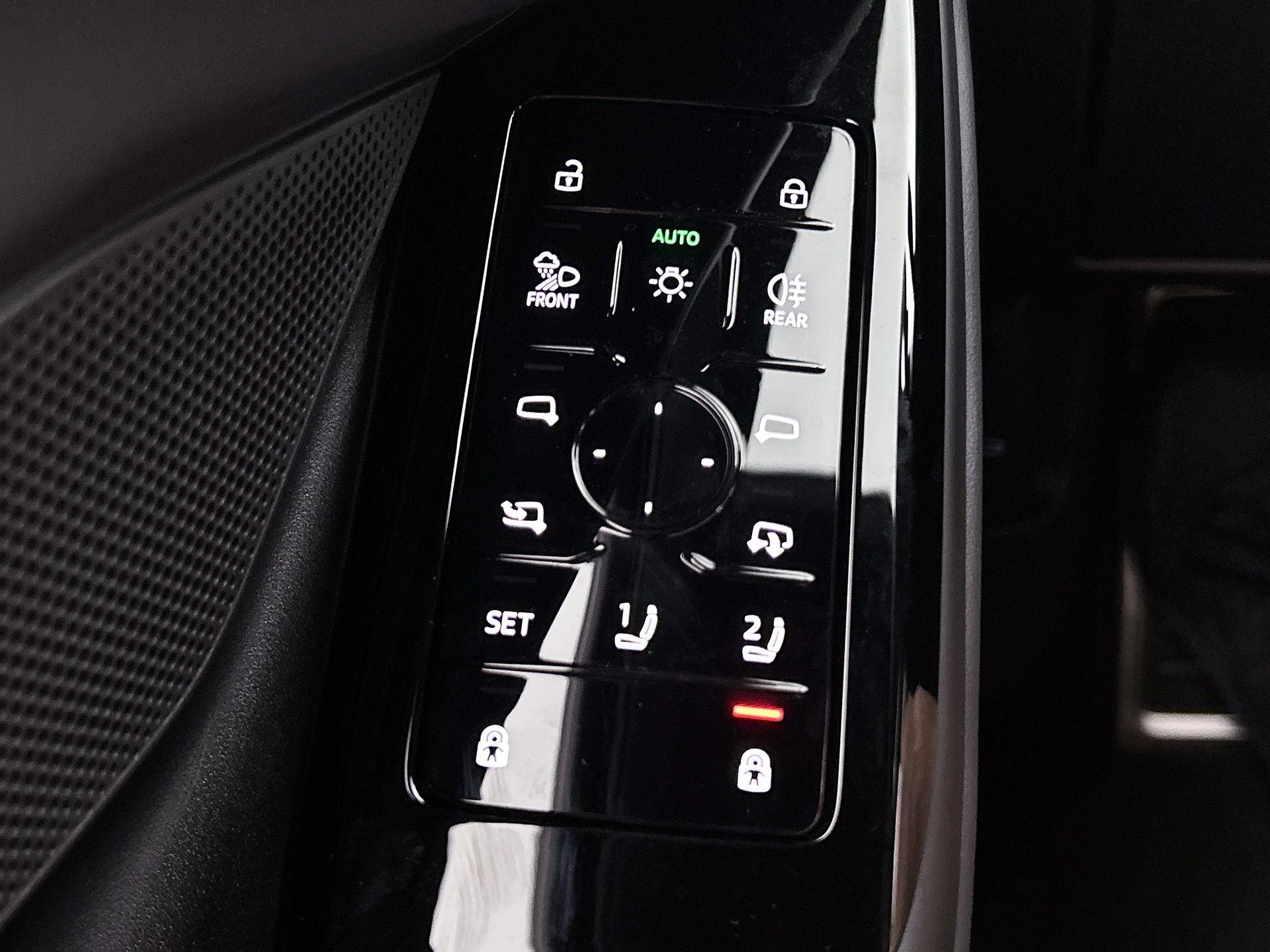 Audi-A6 Avant e-tron-image-12