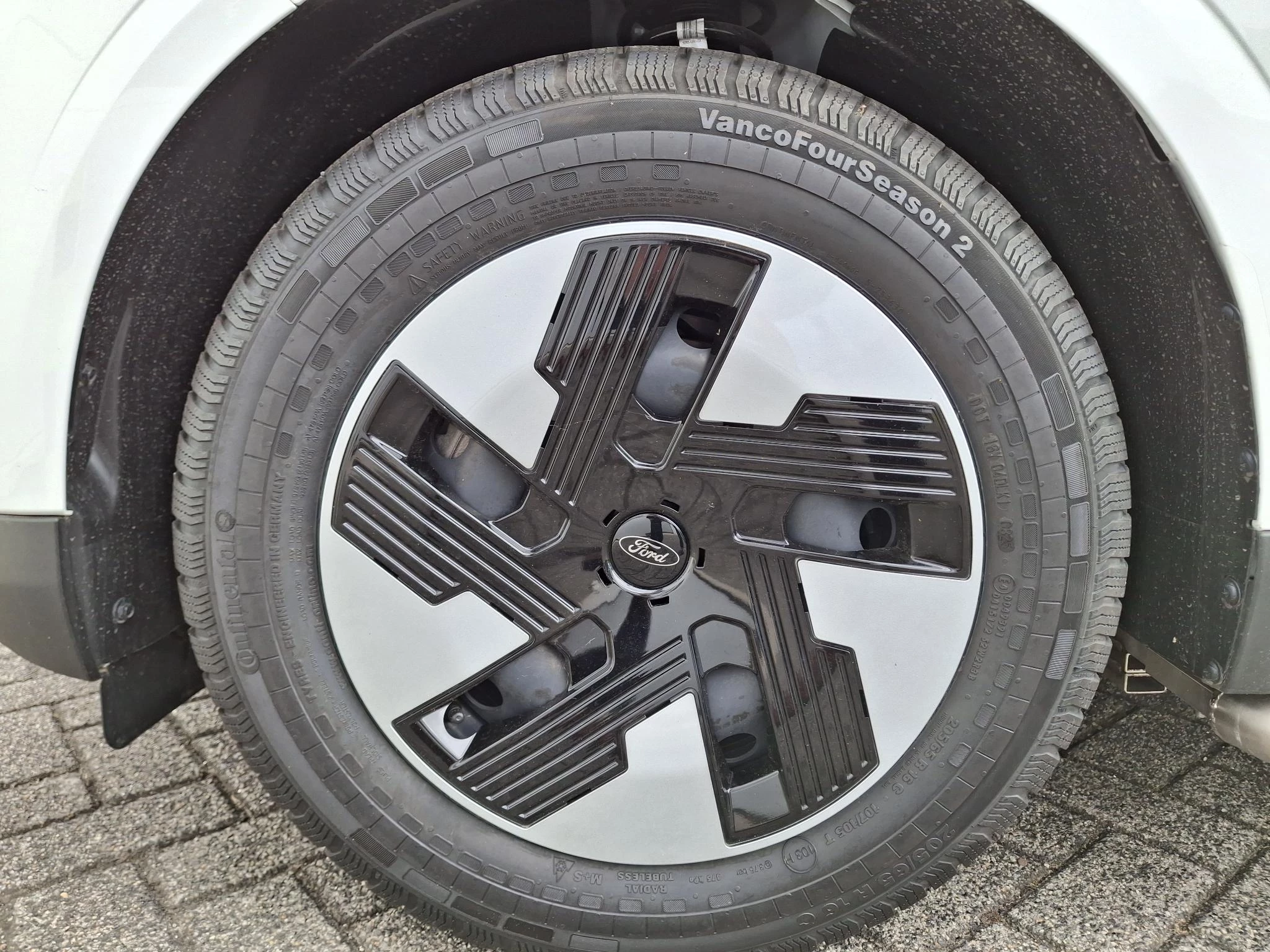 Ford E-Transit Cour. Trend 44 kWh