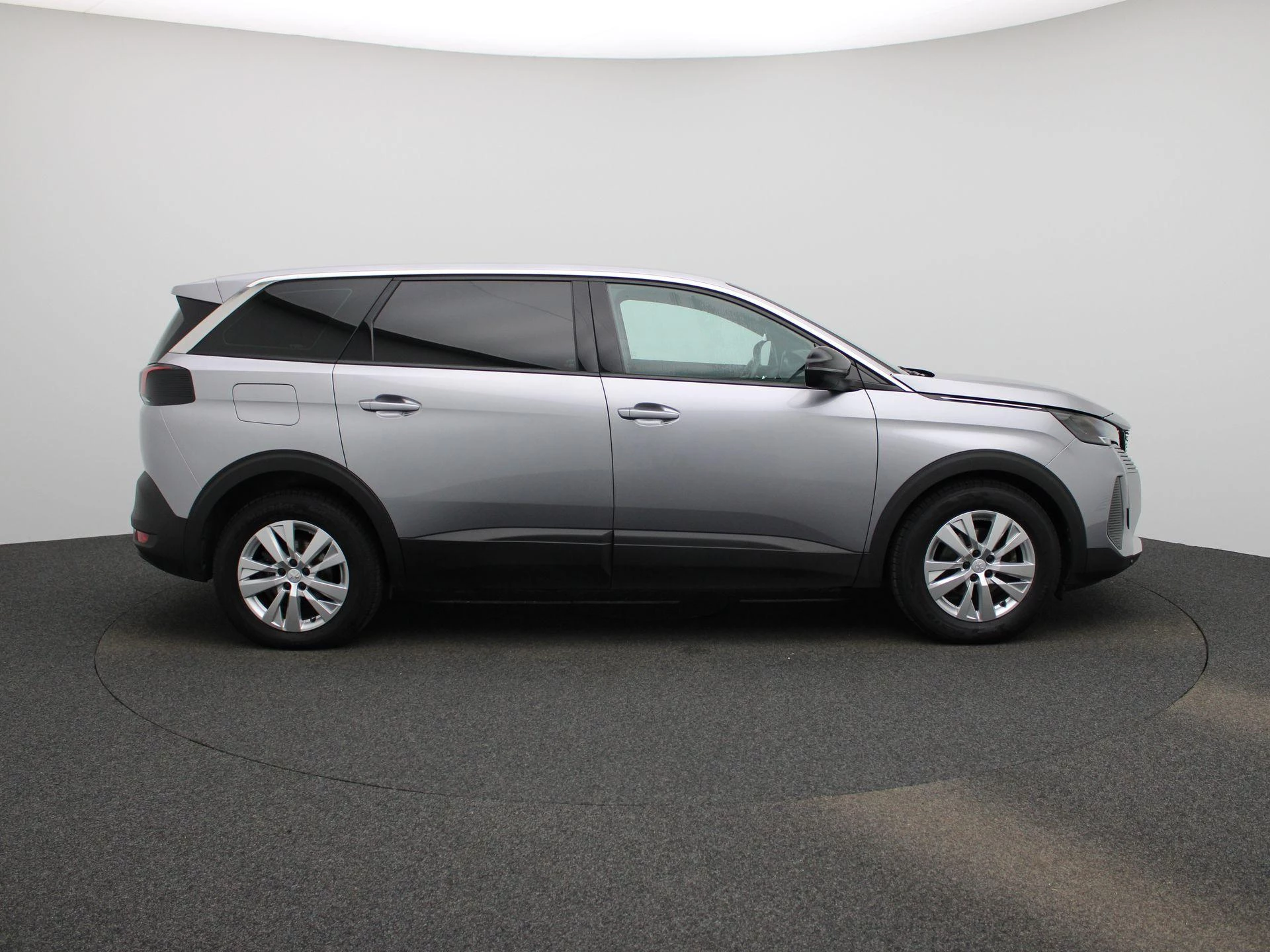 Peugeot-5008-image-5