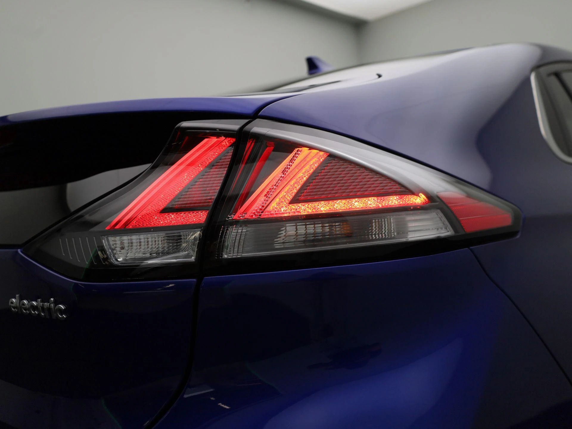 Hyundai-IONIQ-image-36