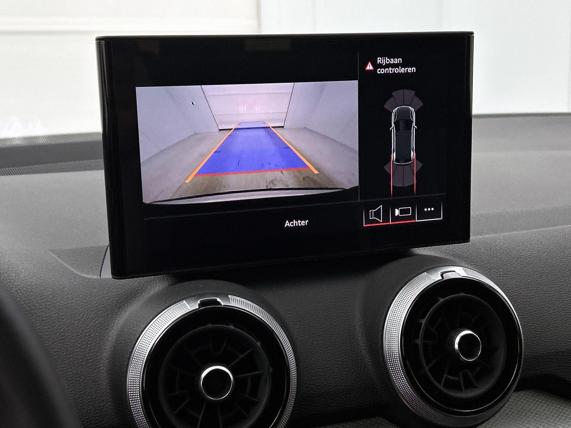 Audi-Q2-image-12