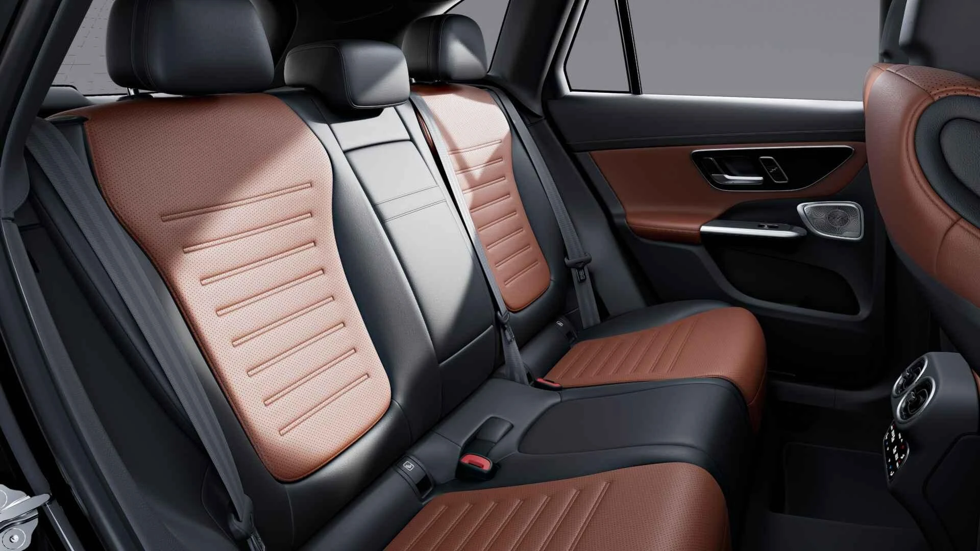 Mercedes-Benz-GLC-image-10