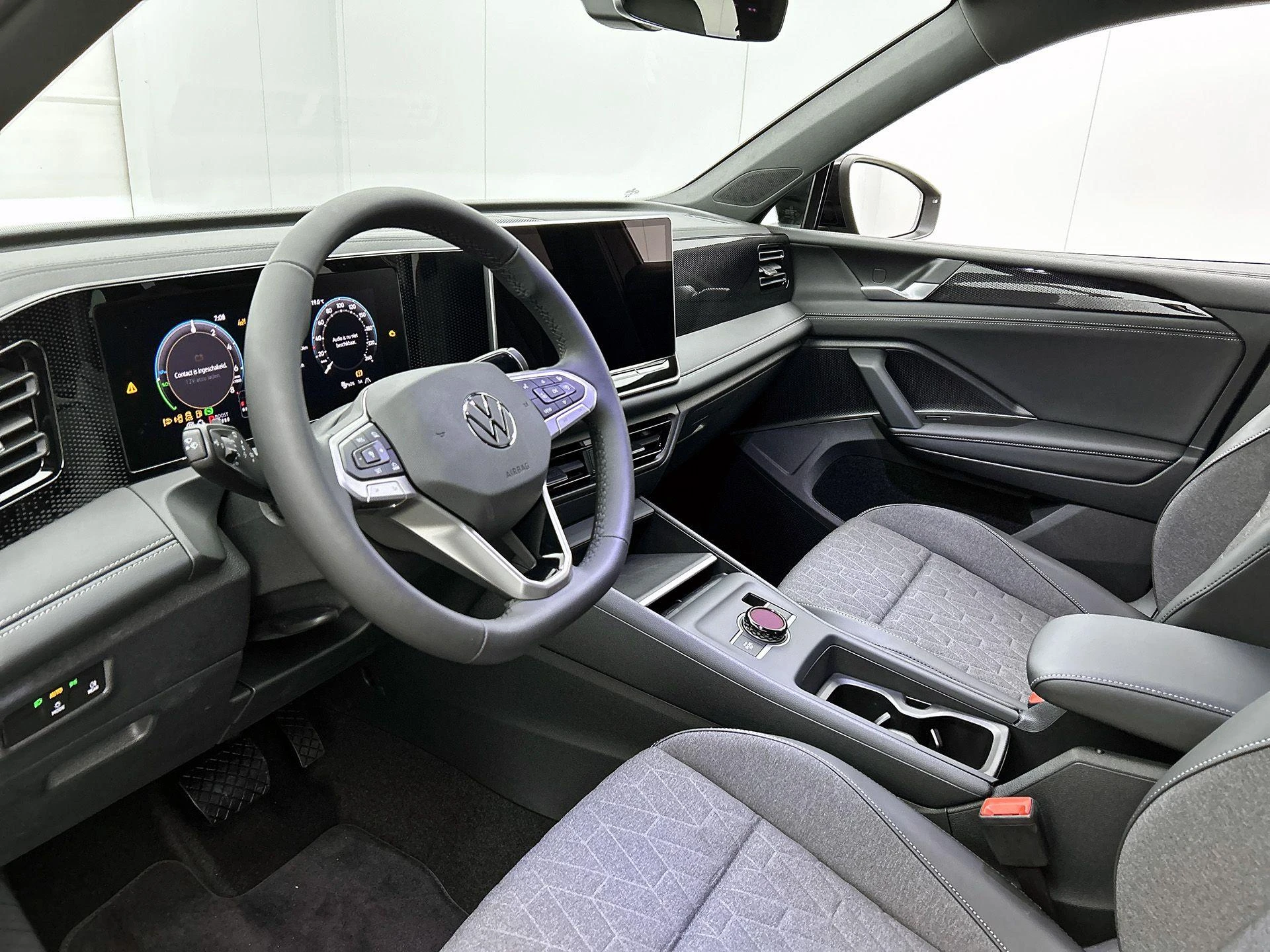 Volkswagen-Tiguan-image-21