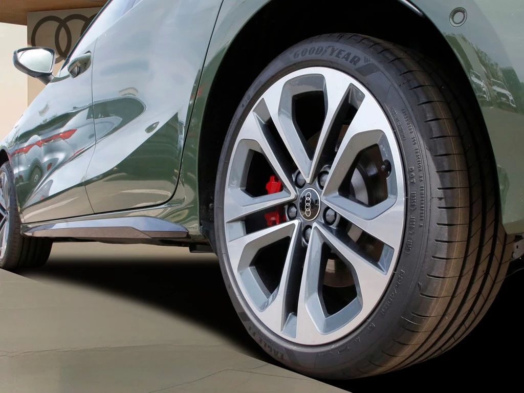 Audi A3 Sportback 45 TFSI e S line 18"|RAUTE|PANO|SHZ|5J.GAR