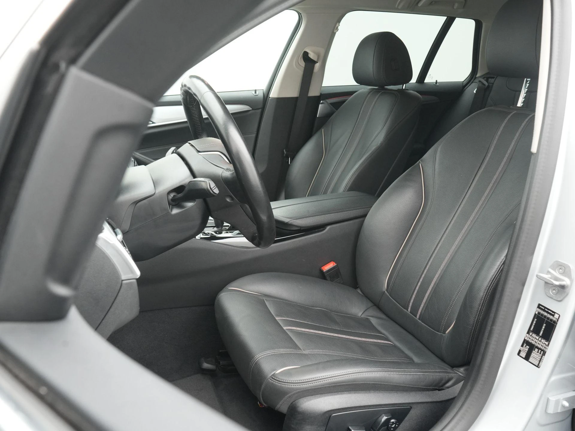 BMW-5 Serie-image-8
