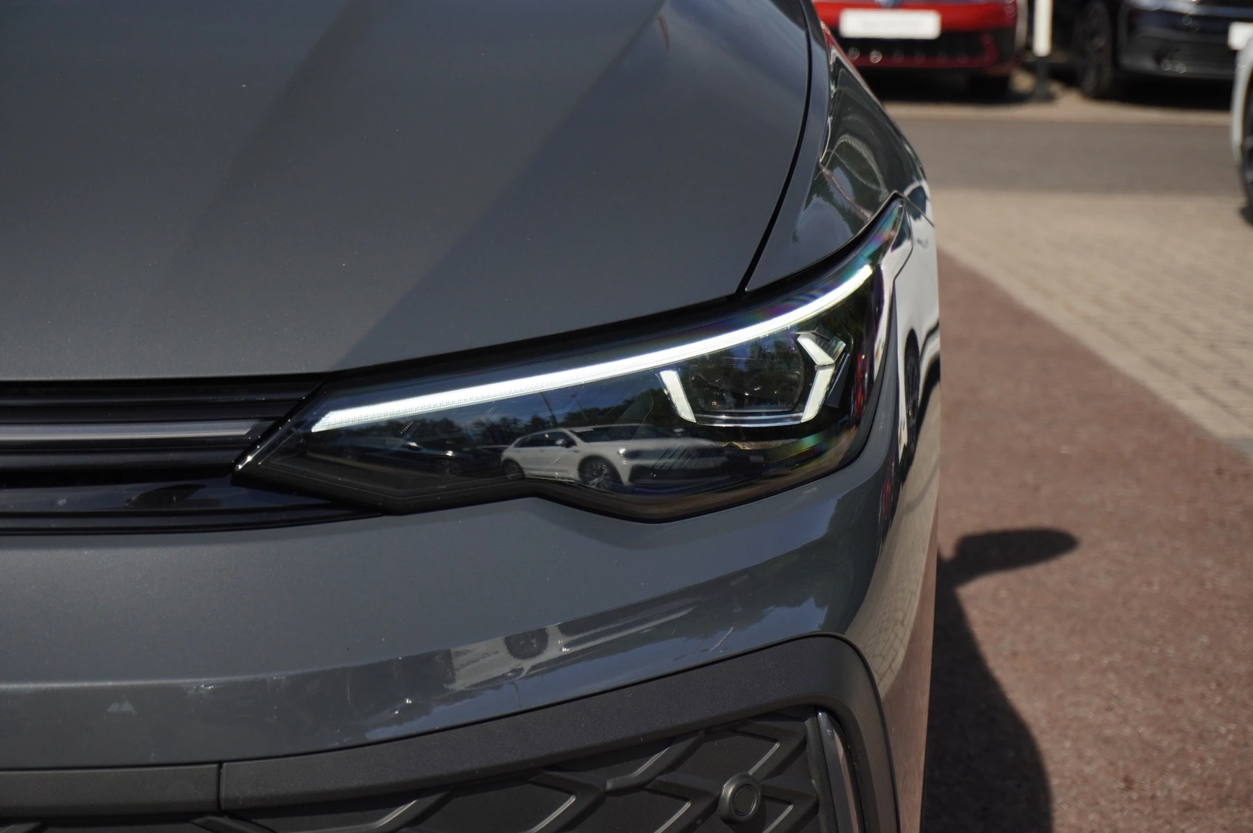 Volkswagen-Golf-image-41