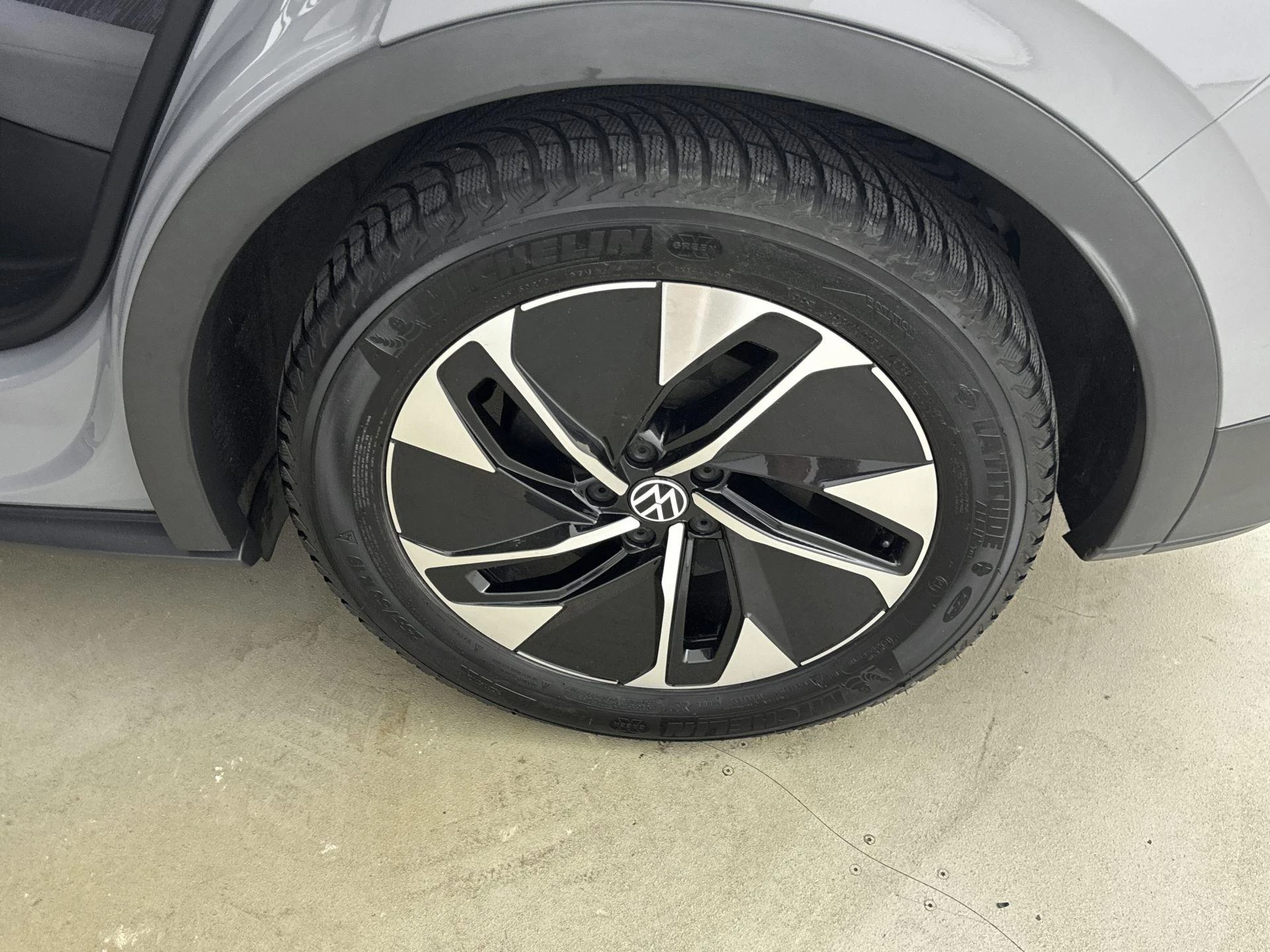 Volkswagen ID.4 Pro 77 kWh
