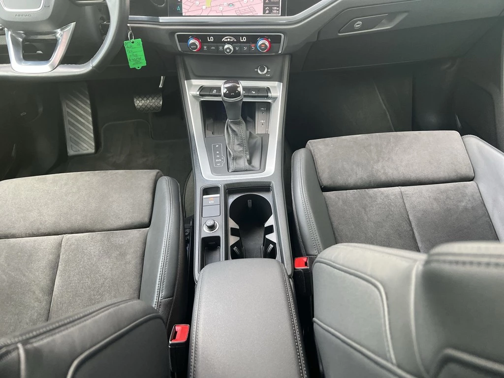 Audi Q3 35 TDI S tronic *Standhzg*LED*AHK*