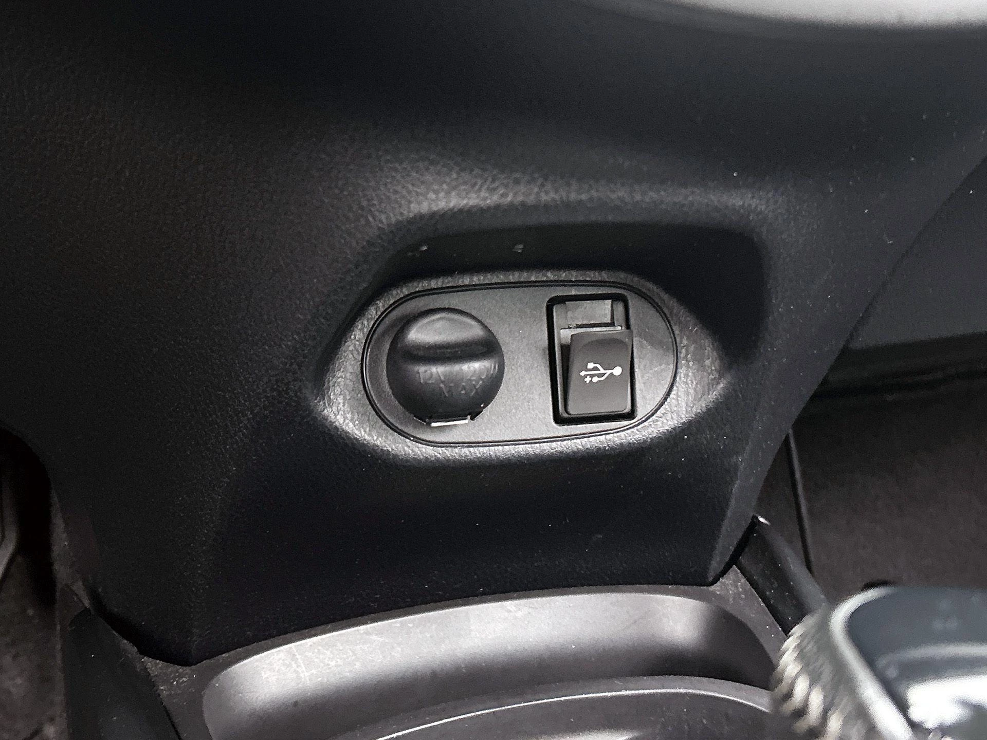 Toyota-Yaris-image-32