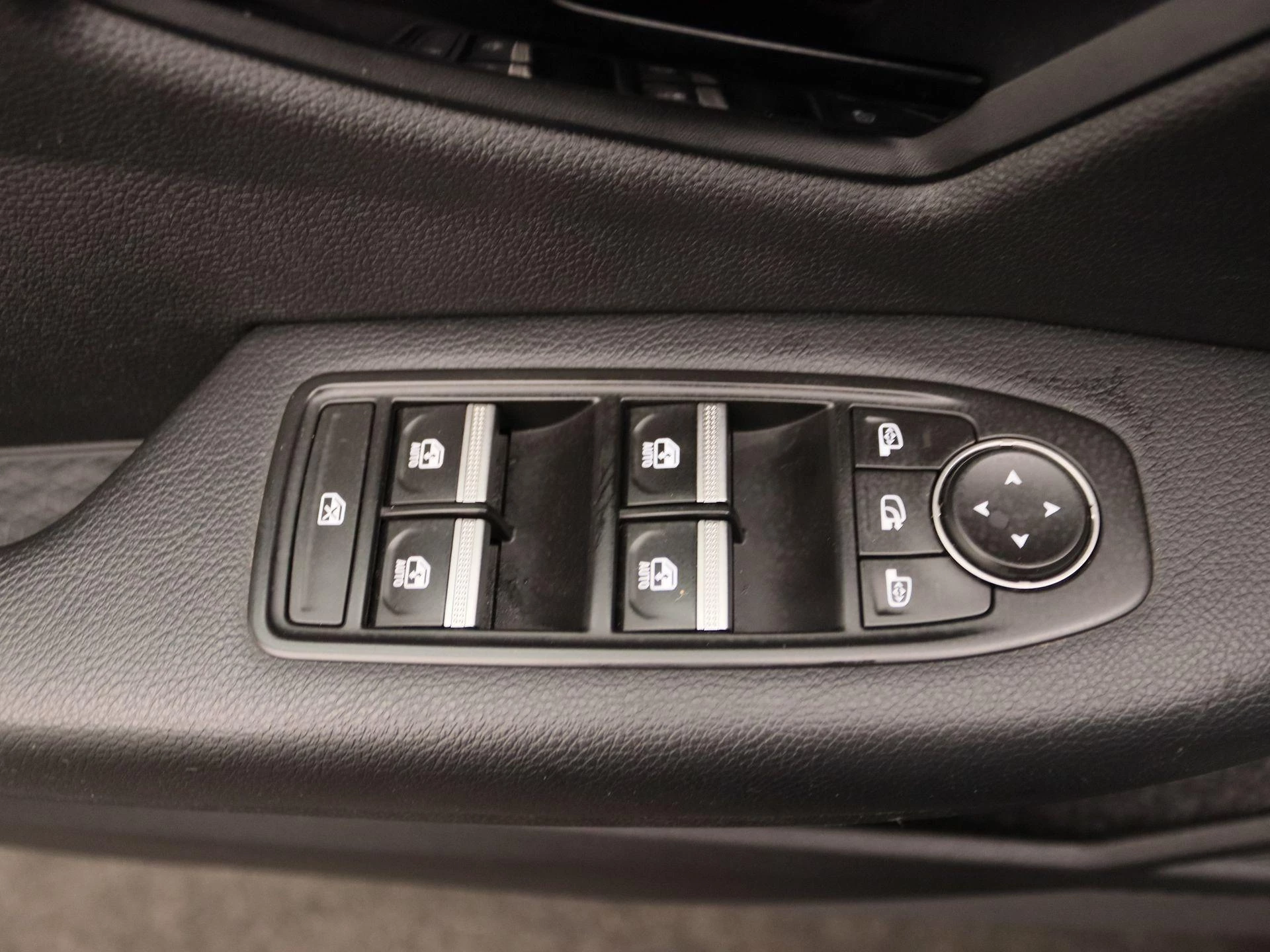 Renault-Megane E-Tech-image-19