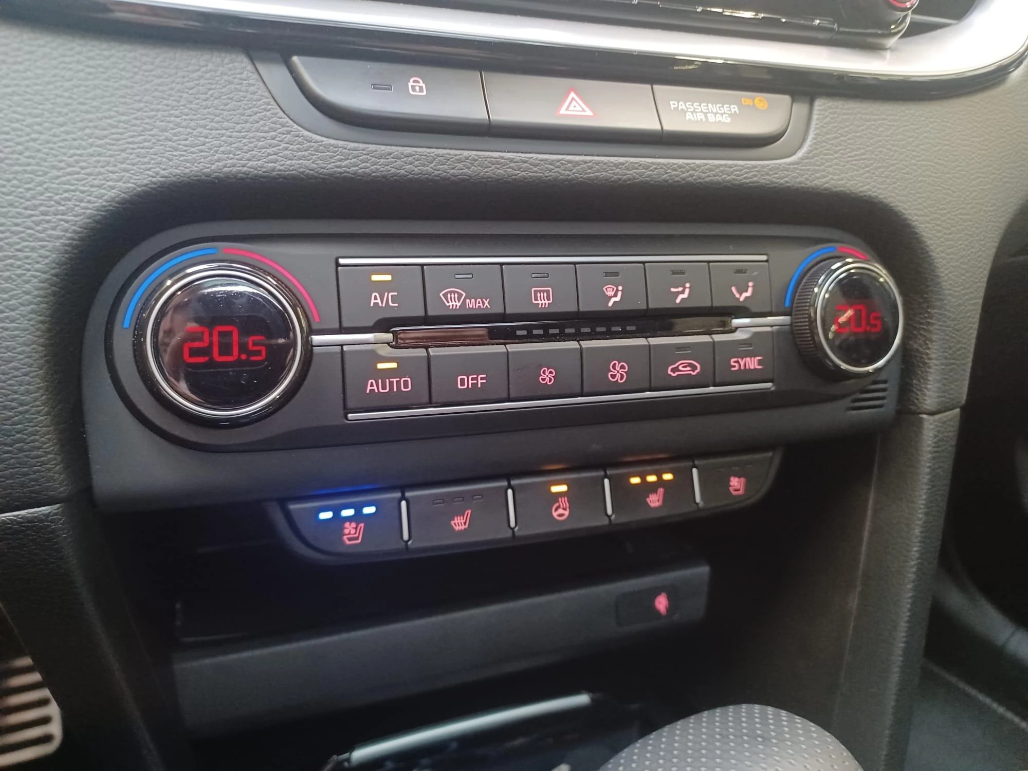 Kia ProCeed GT Line 1.5 T-GDI 160 DCT + Lounge Pack + Sunroof