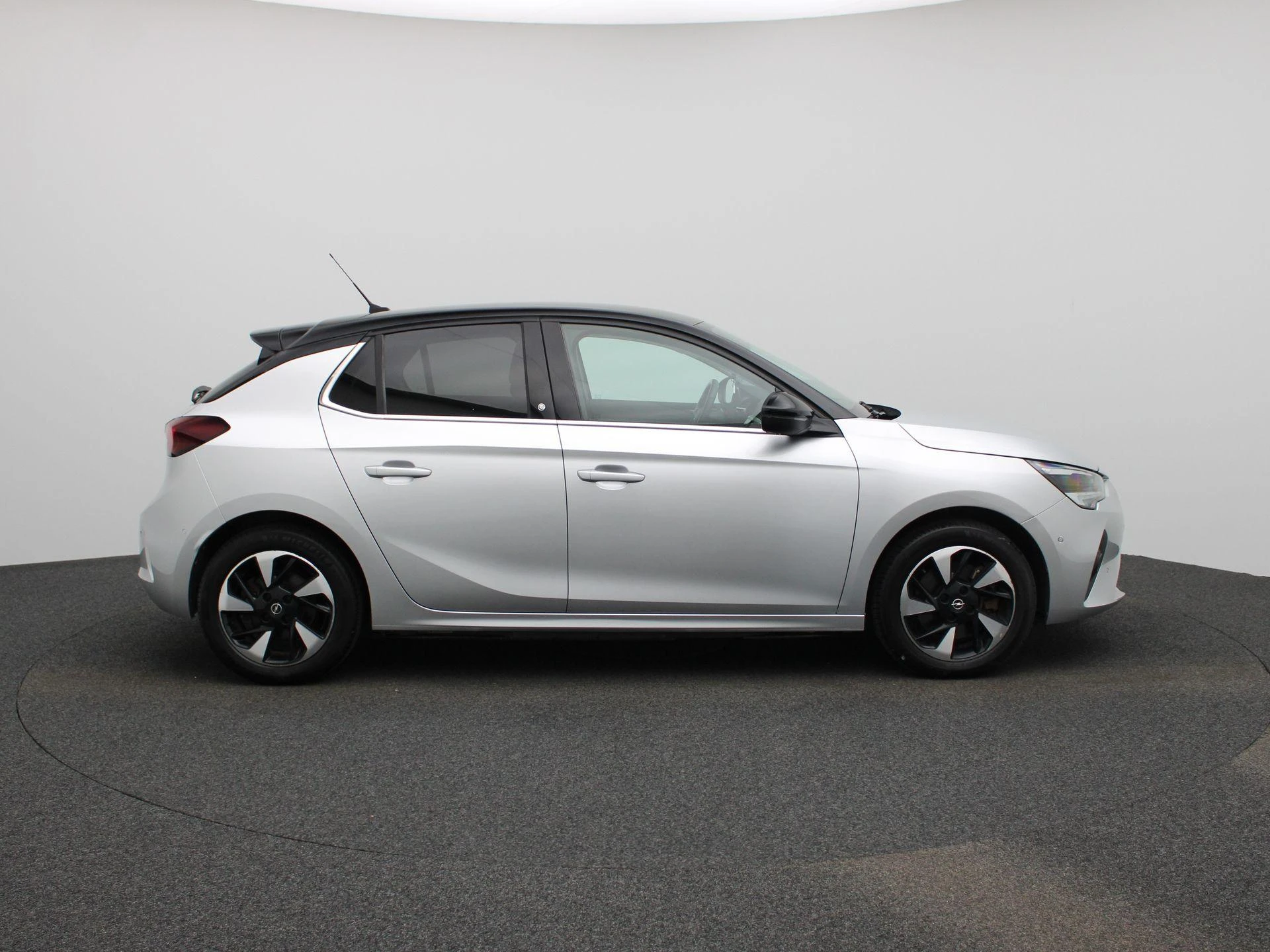 Opel-Corsa-e-image-5