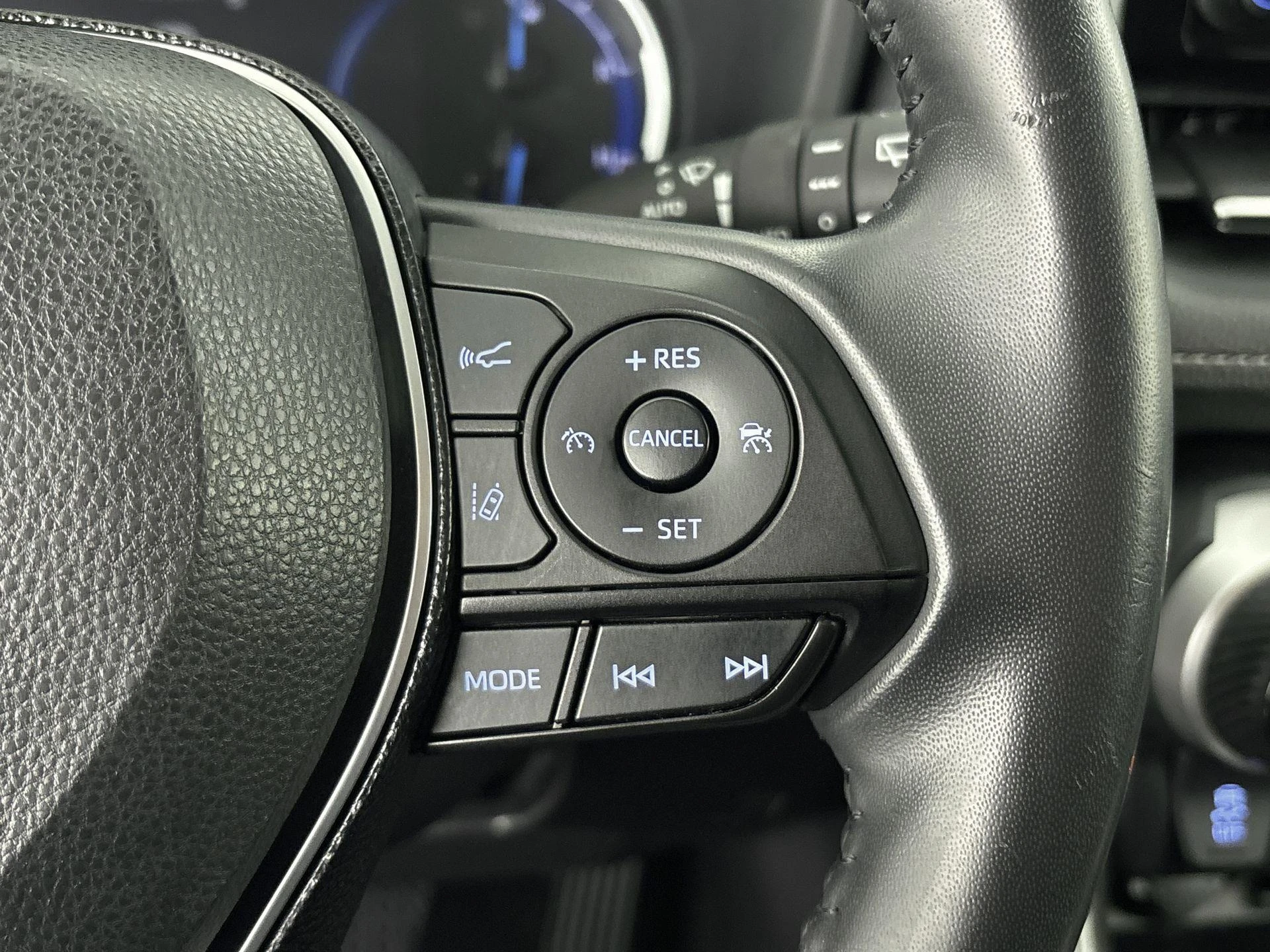 Toyota-RAV4-image-5
