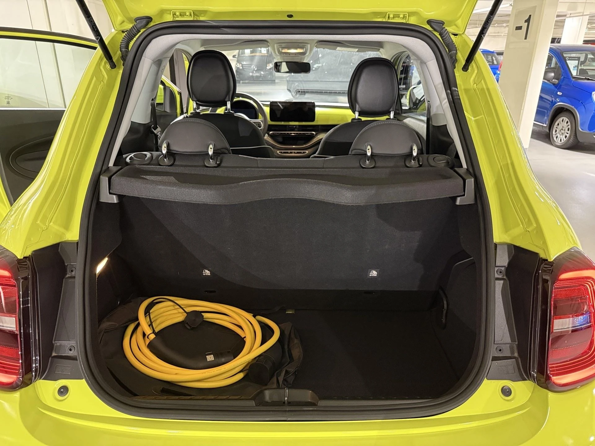 Fiat-500e-image-11