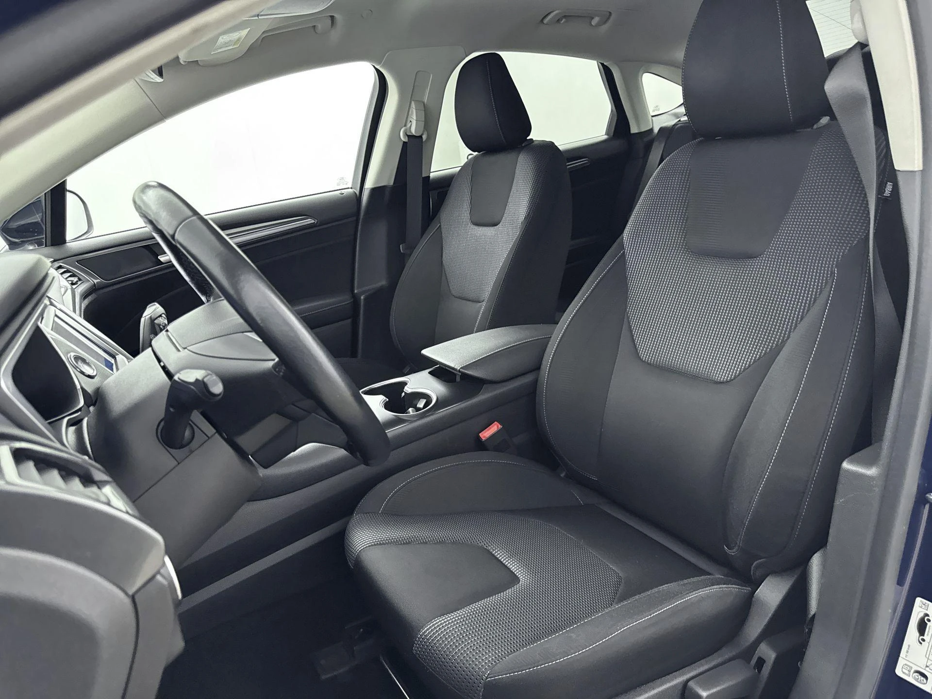 Ford-Mondeo-image-27