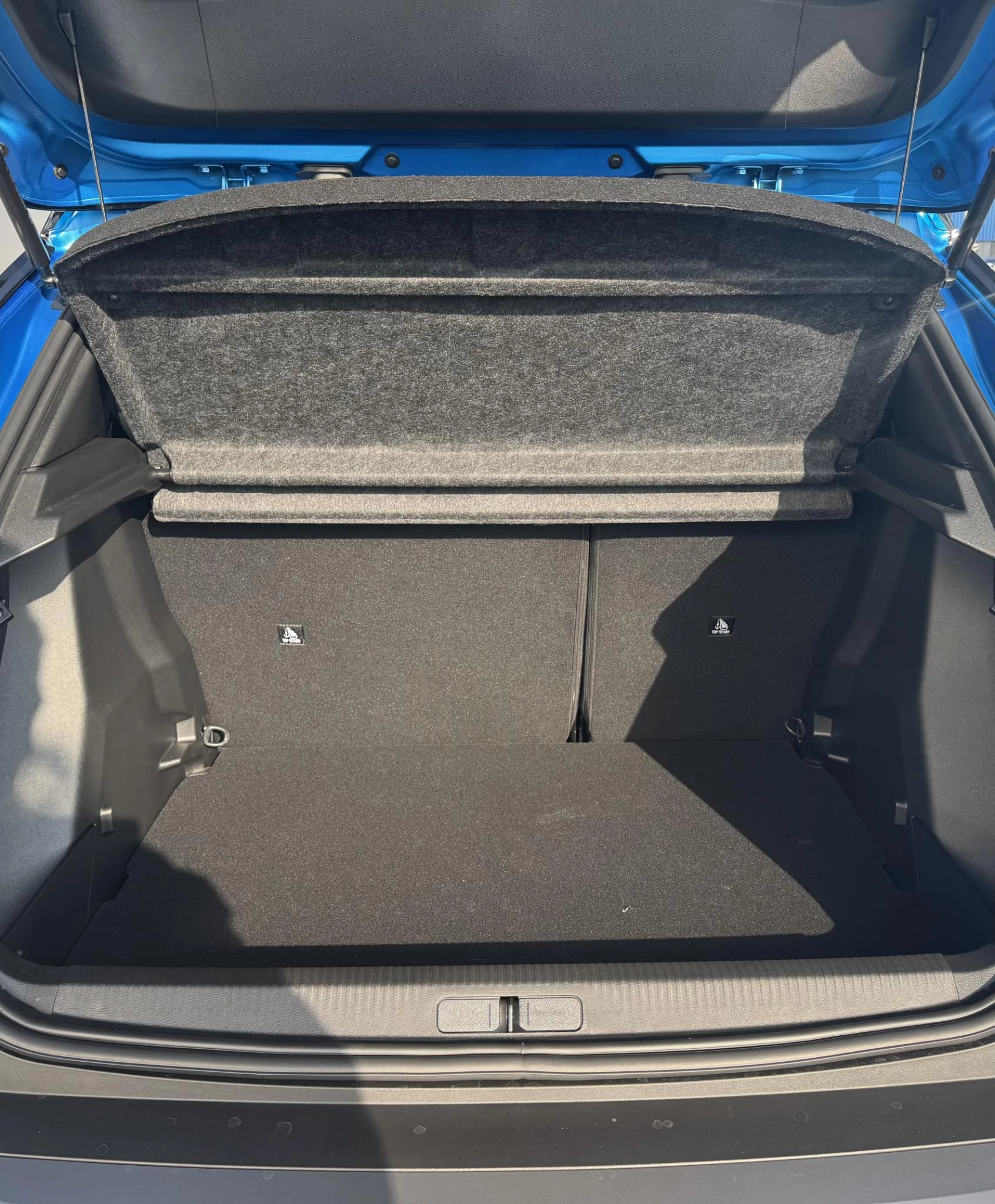 Peugeot-e-2008-image-12