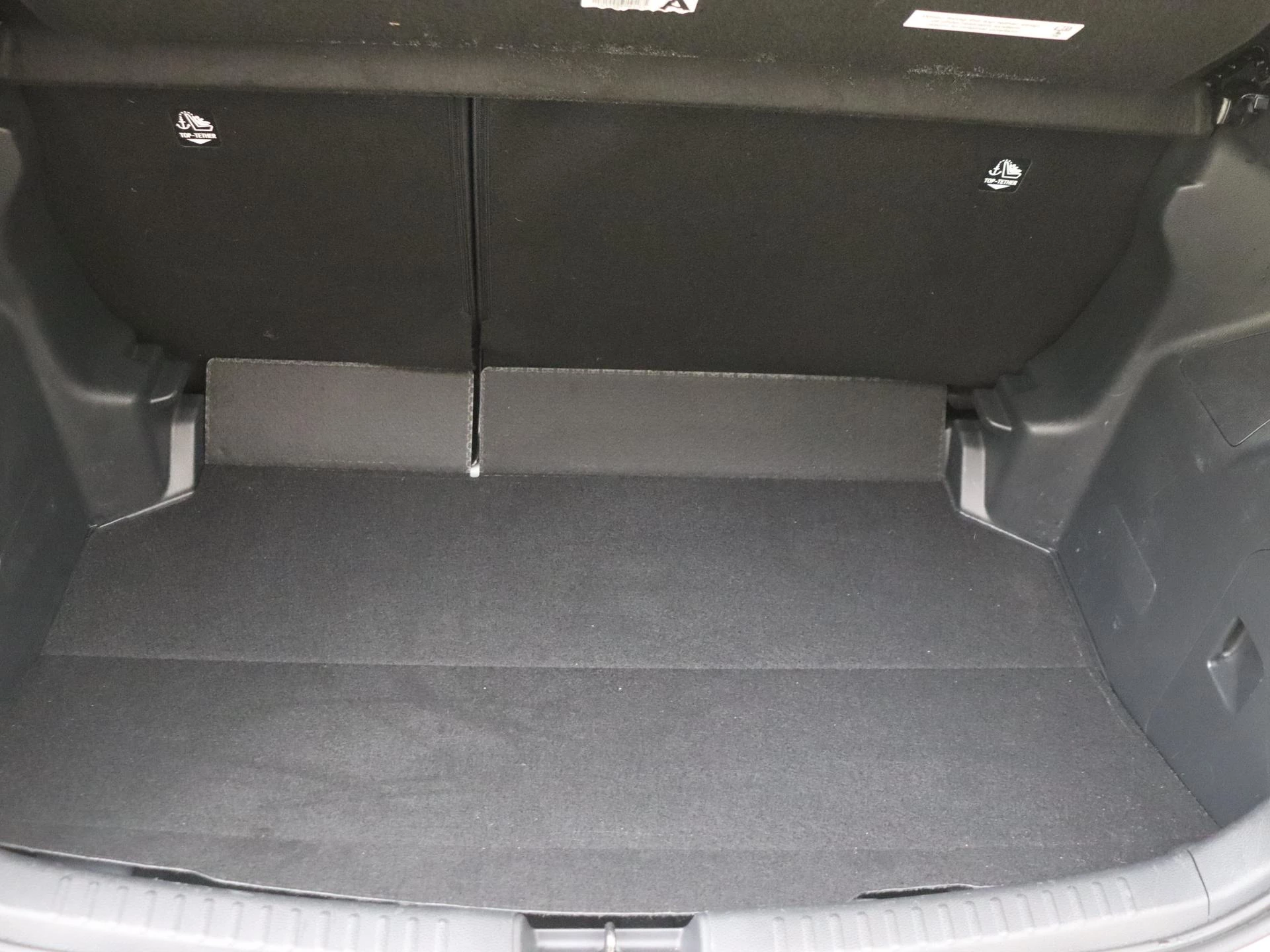 Toyota-Yaris-image-23