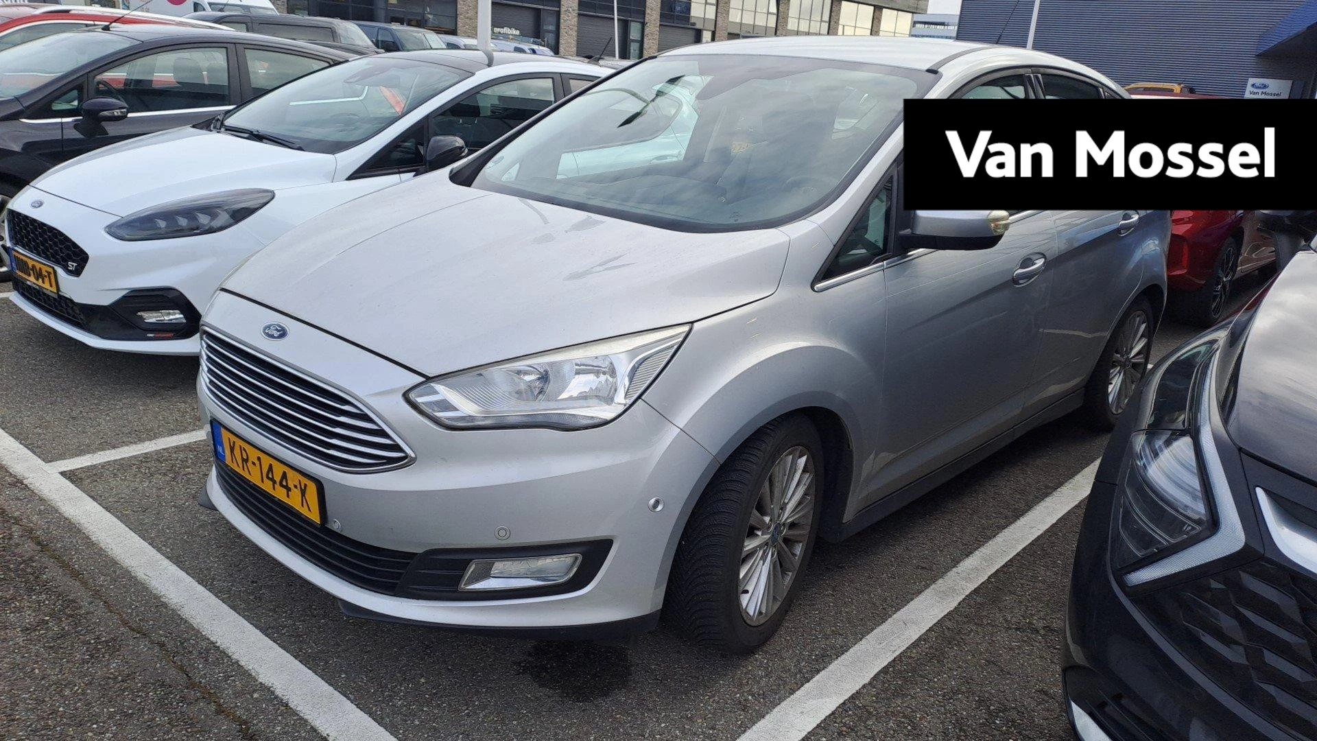 Ford-C-MAX-image-0