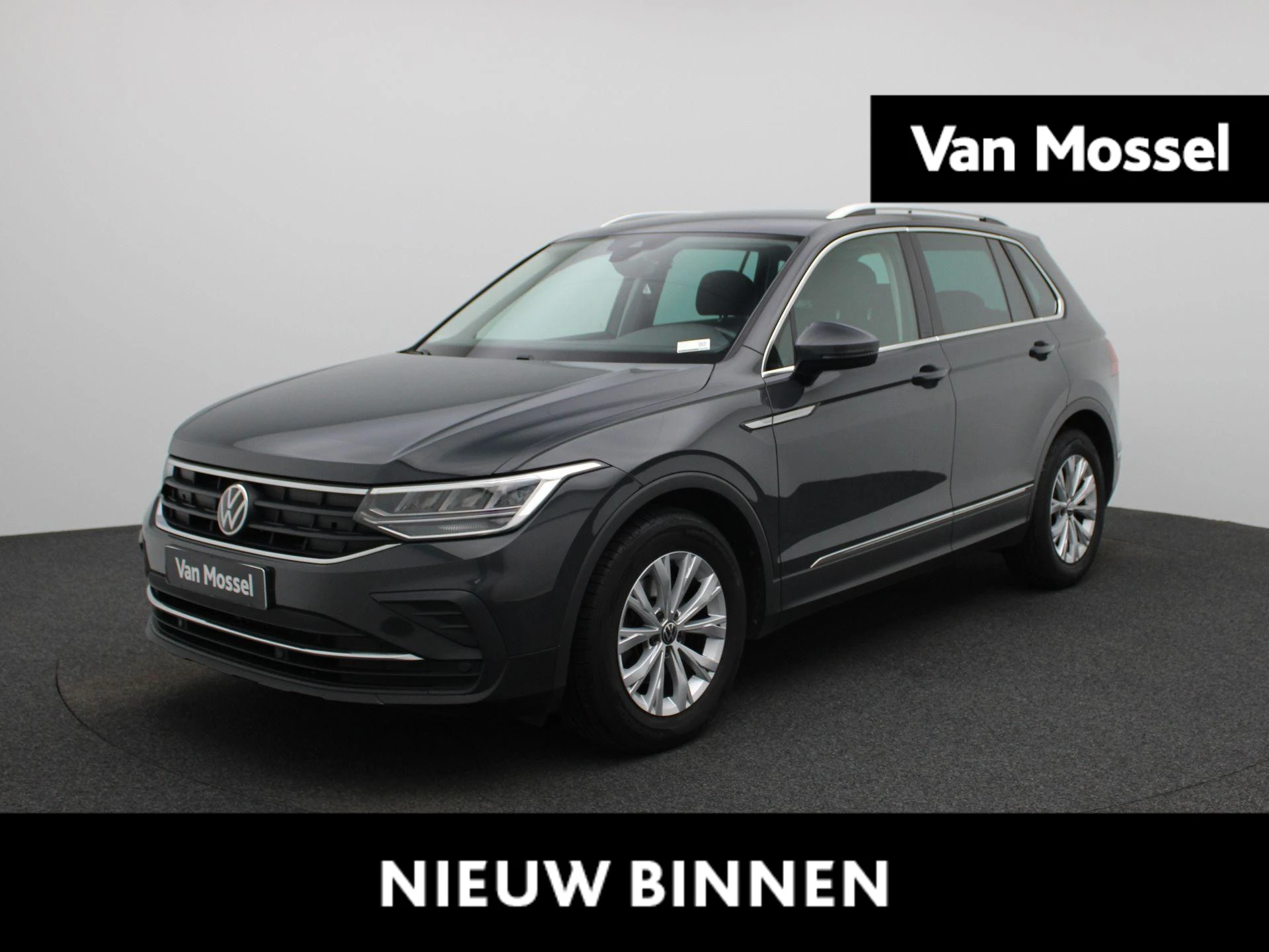 Volkswagen-Tiguan-image-0