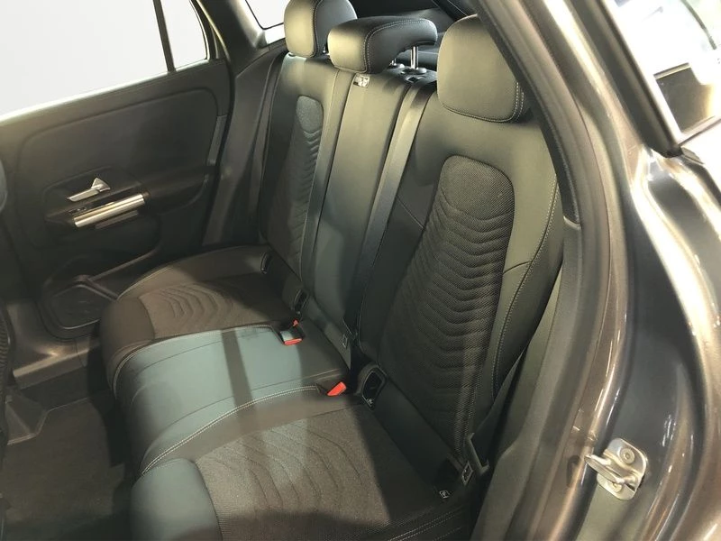 Mercedes-Benz GLA 200 d PROGRESSIVE MBUX LED SHZ KLIMA ProgressiveH247 GLA 200 d PROGRESSIVE MBUX LED SHZ KLIMA Progressive