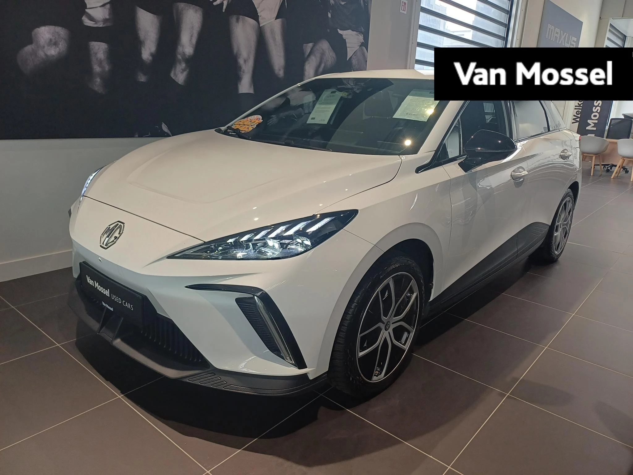 MG-MG4 EV-image-0