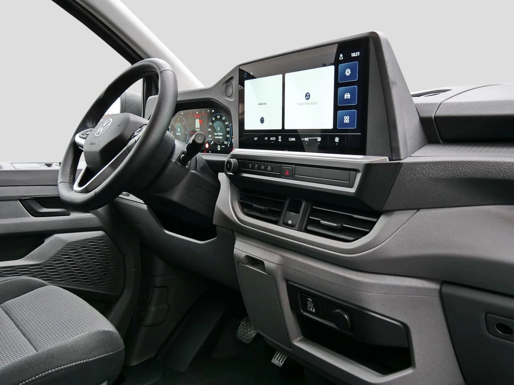 Volkswagen-Transporter-image-8
