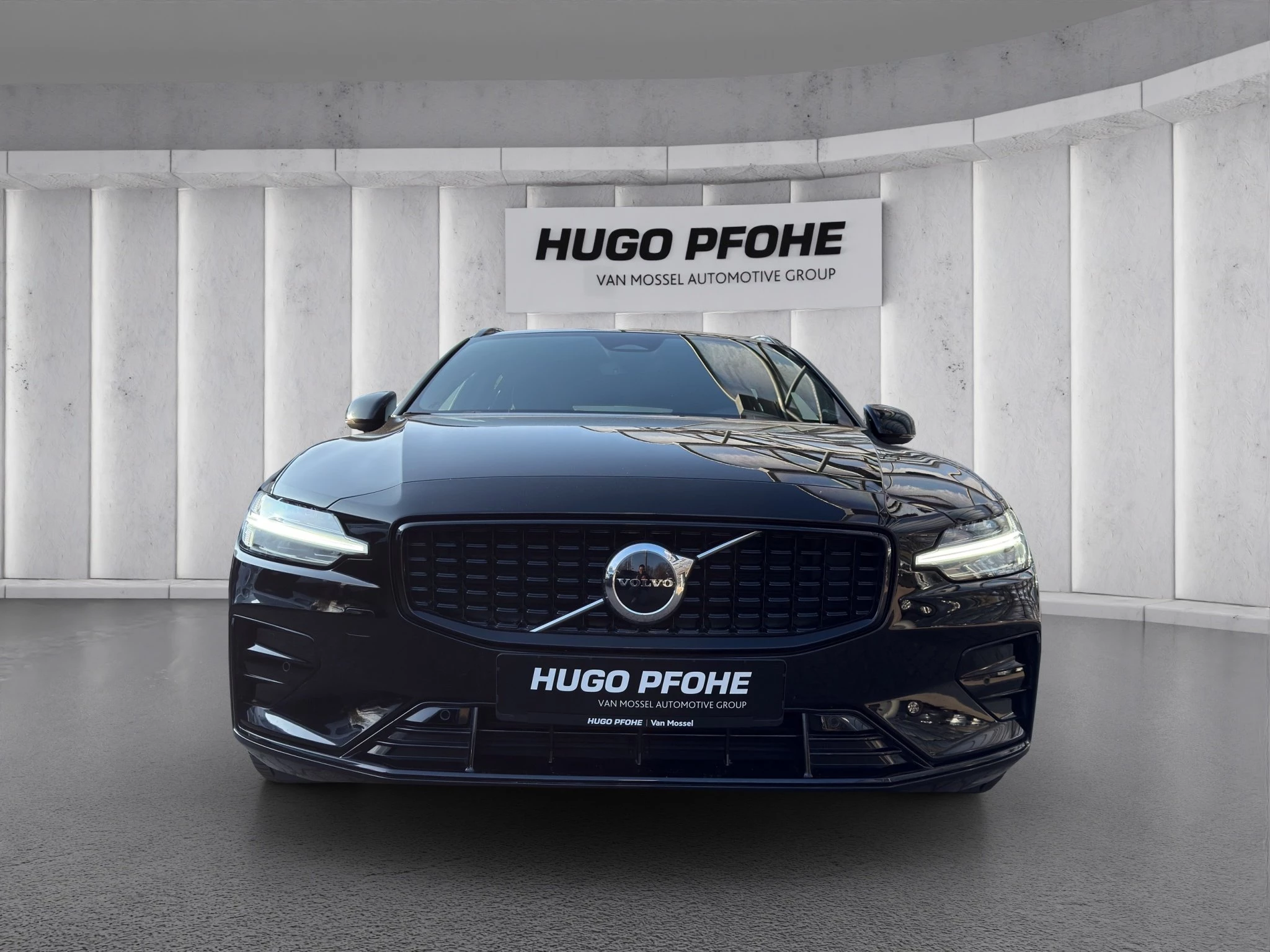Volvo V60 B3 Plus Dark