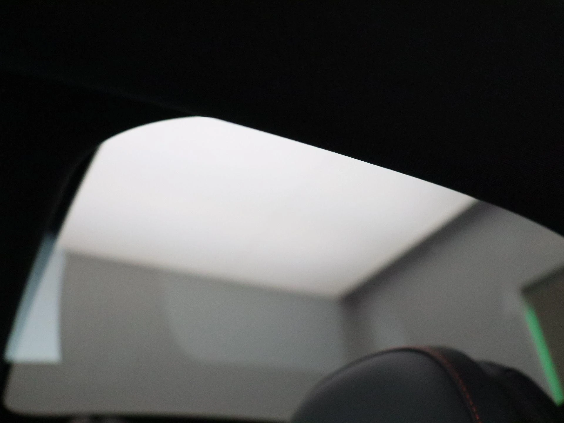 Mercedes-Benz-CLA-image-12