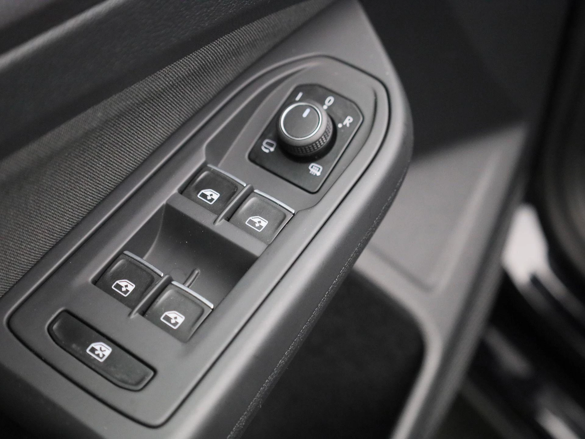 Volkswagen Golf VIII 1.0 TSI 81kW Active