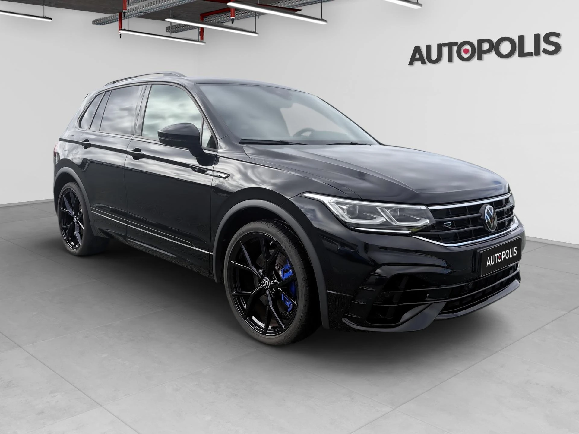 Volkswagen-Tiguan-image-16