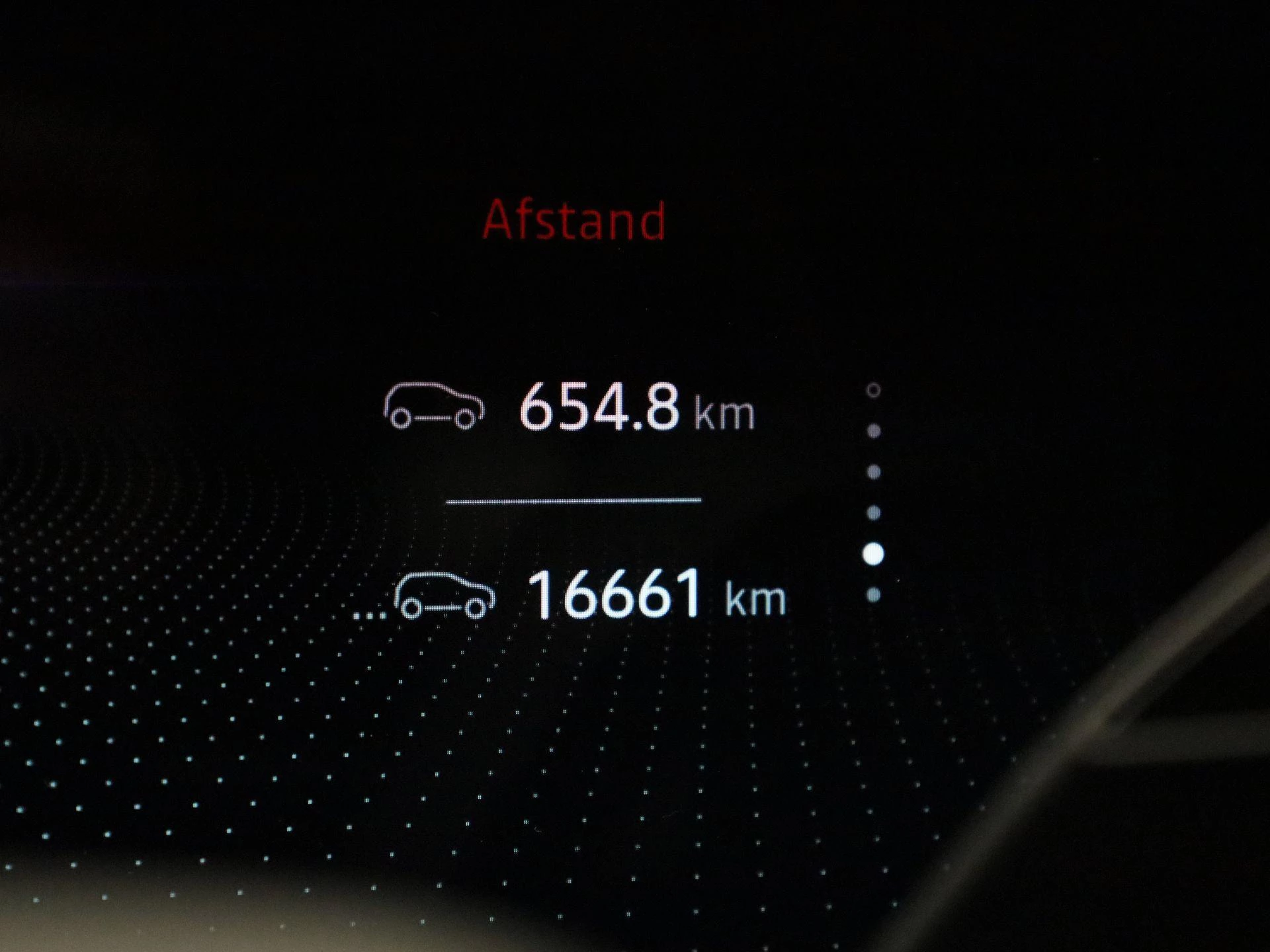 Renault-Megane E-Tech-image-7