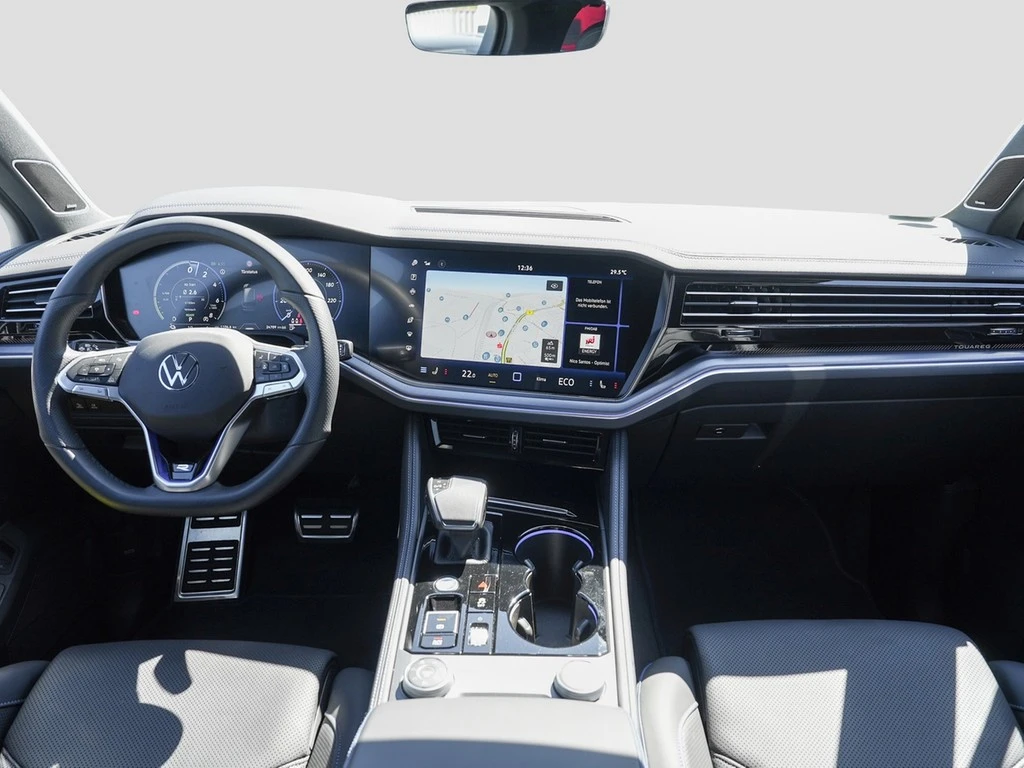 Volkswagen-Touareg-image-11