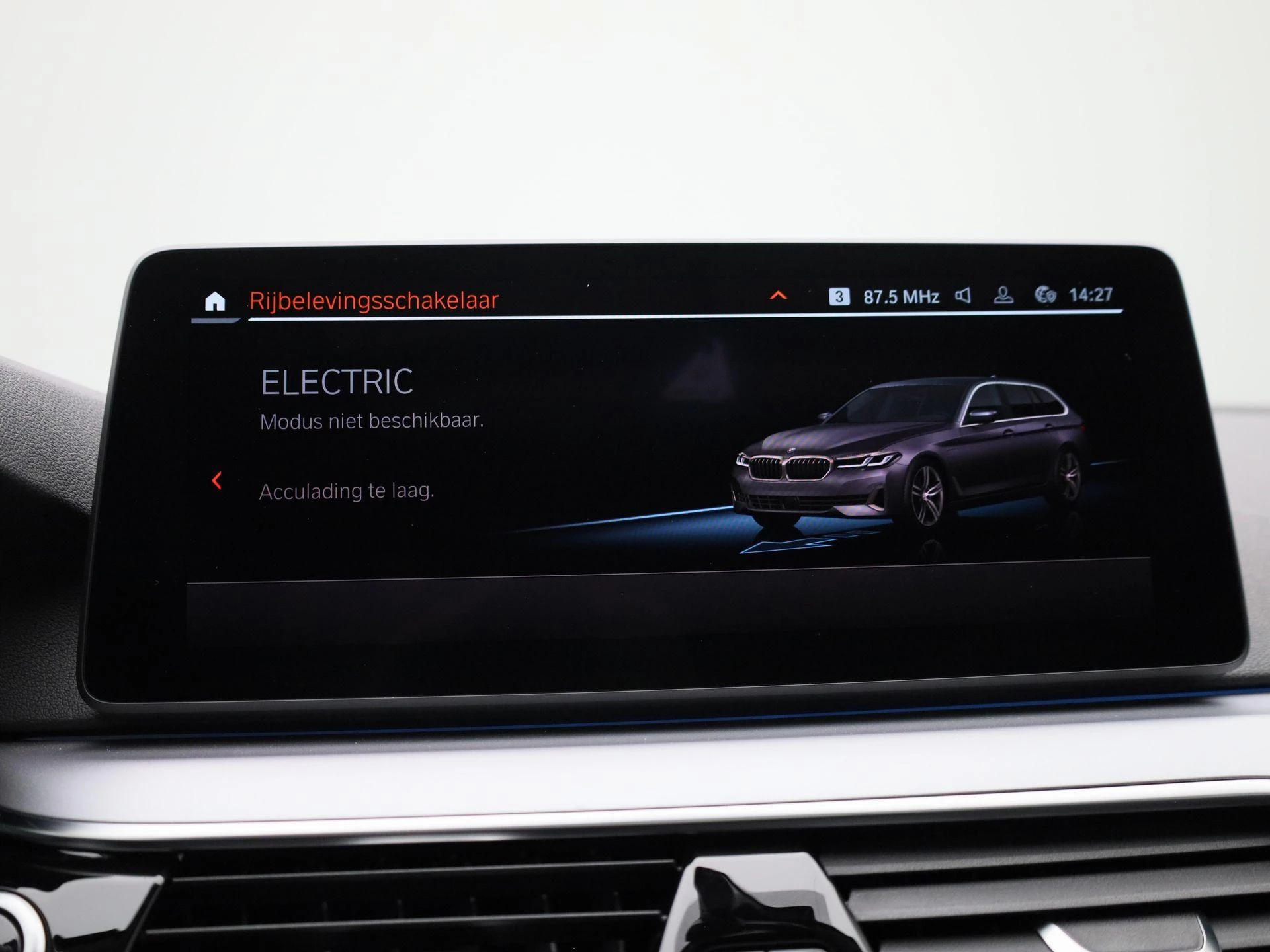 BMW-5 Serie-image-25