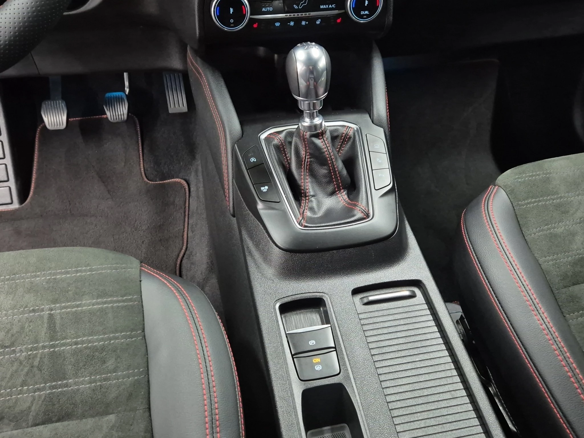 Ford-Kuga-image-13