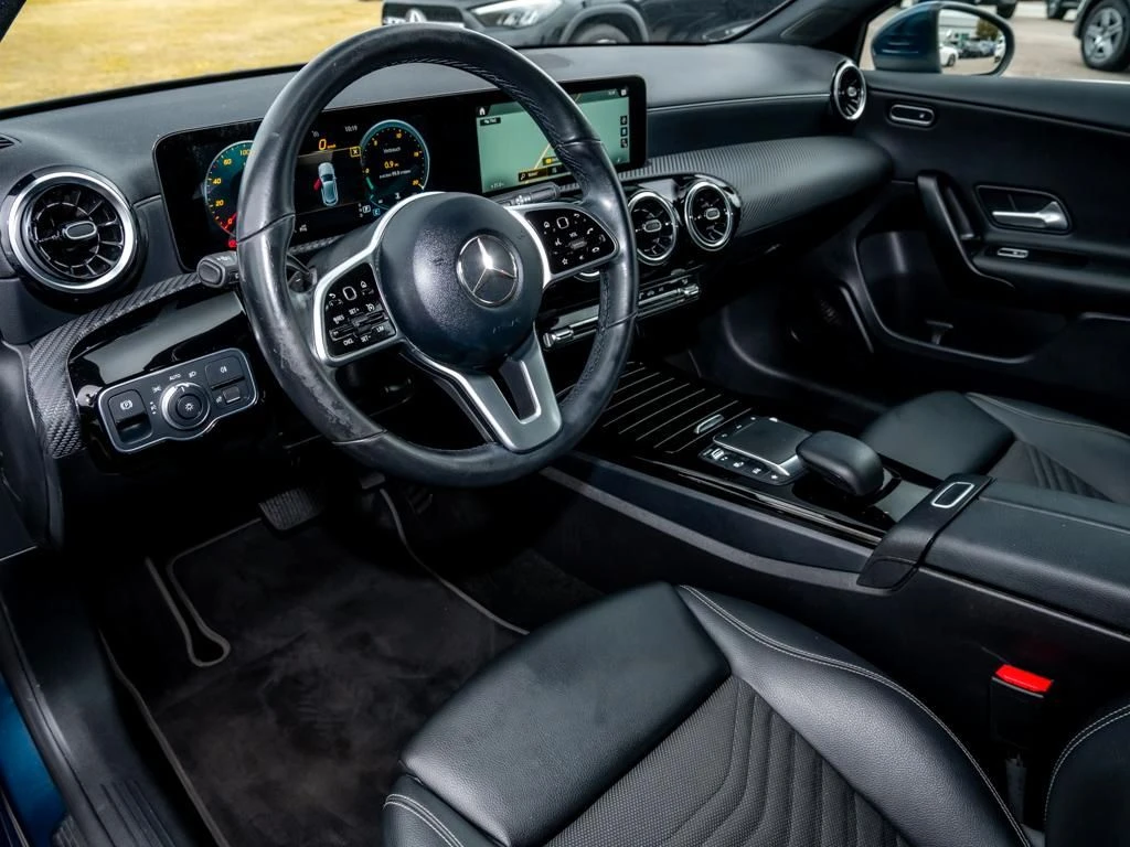 Mercedes-Benz-A-Klasse 180 d-image-8