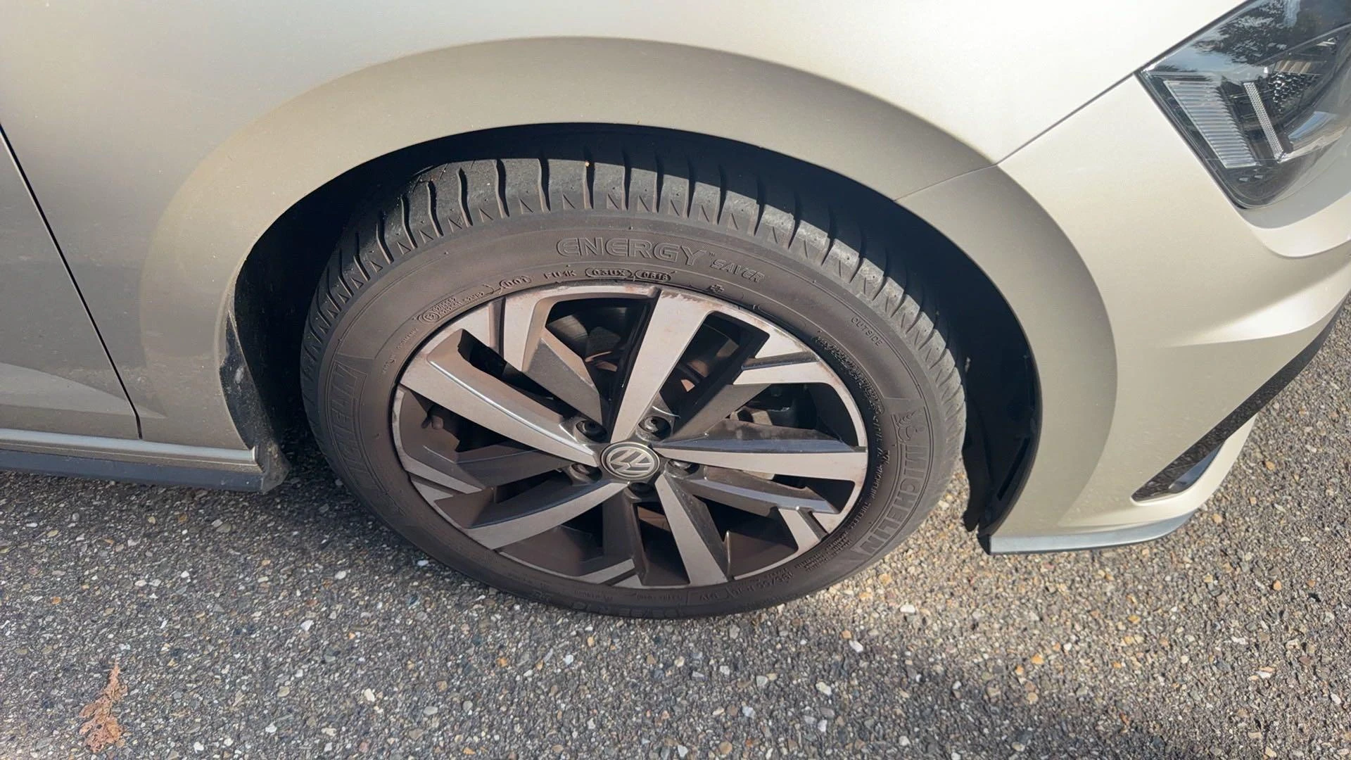 Volkswagen-Polo-image-11