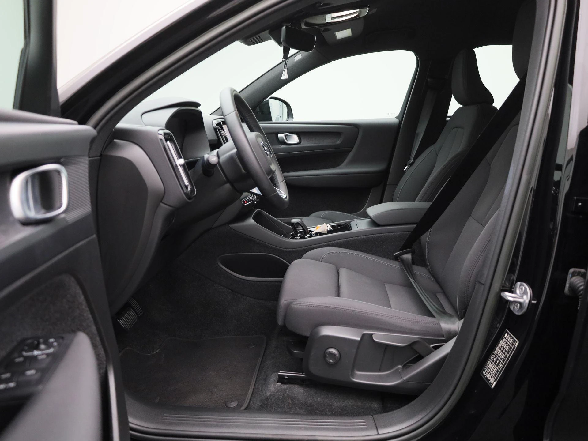 Volvo-XC40-image-10