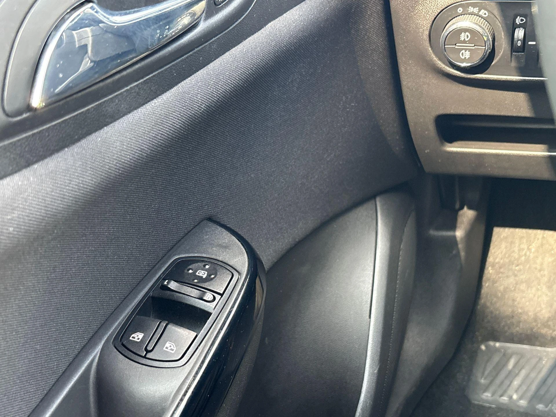 Opel Corsa 1.4 Color Edition