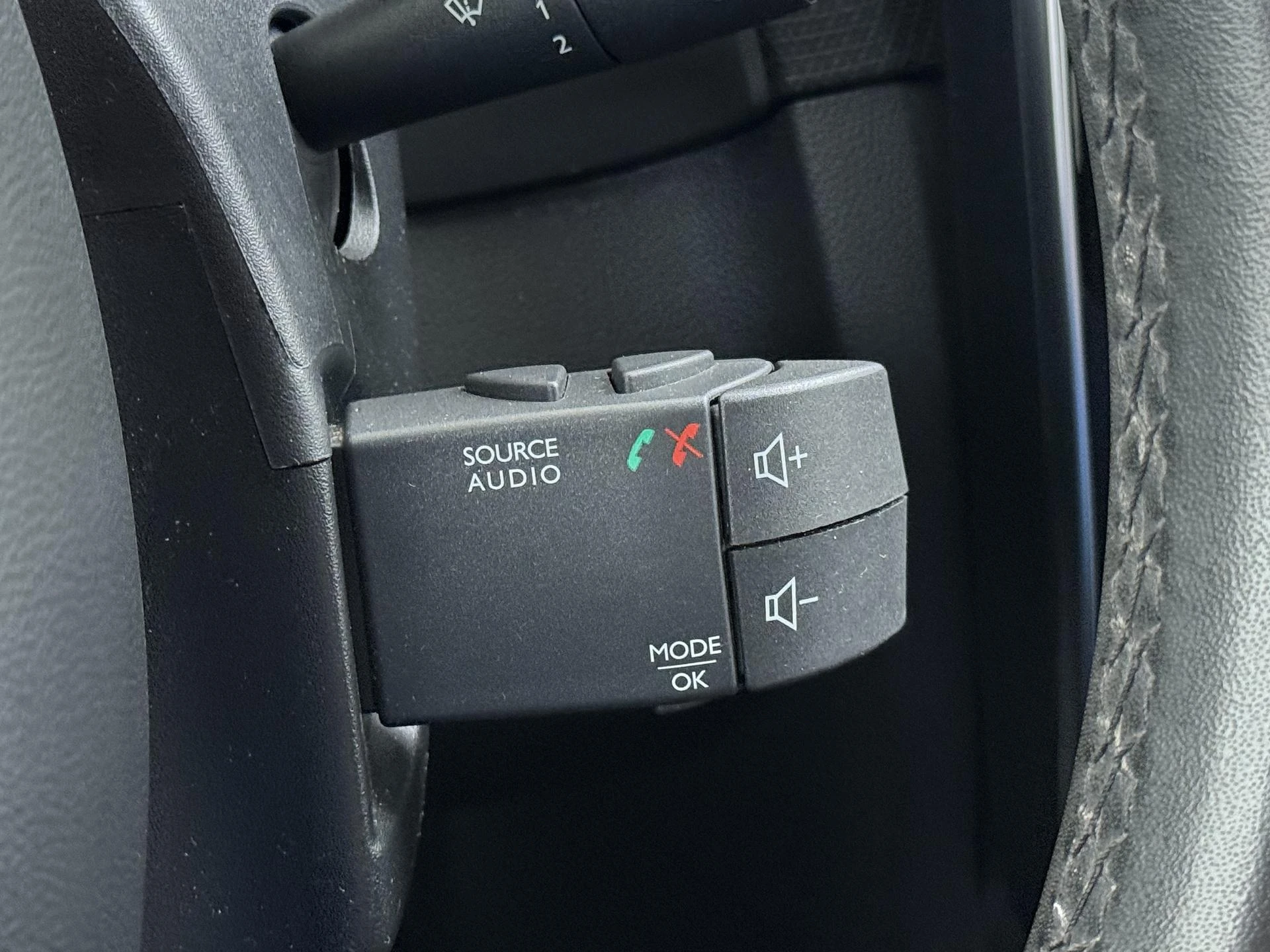 Renault-Clio-image-21
