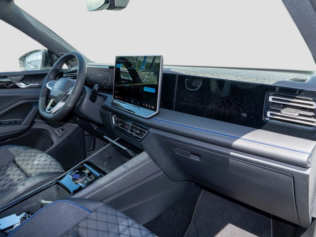 Volkswagen-Tiguan-image-8