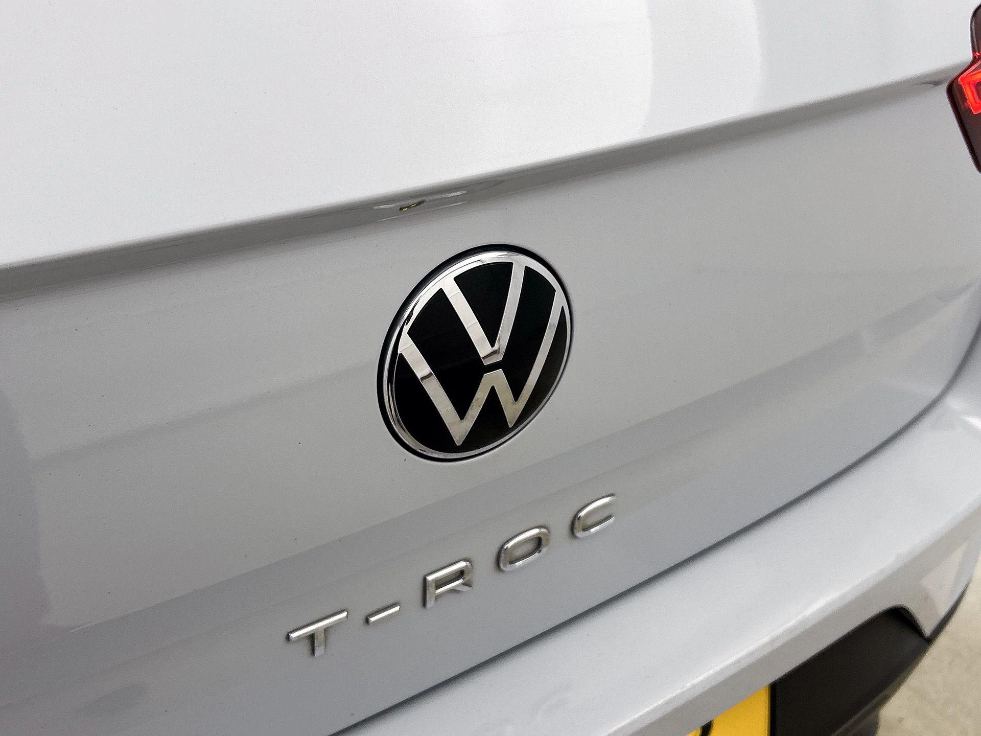 Volkswagen-T-Roc-image-27