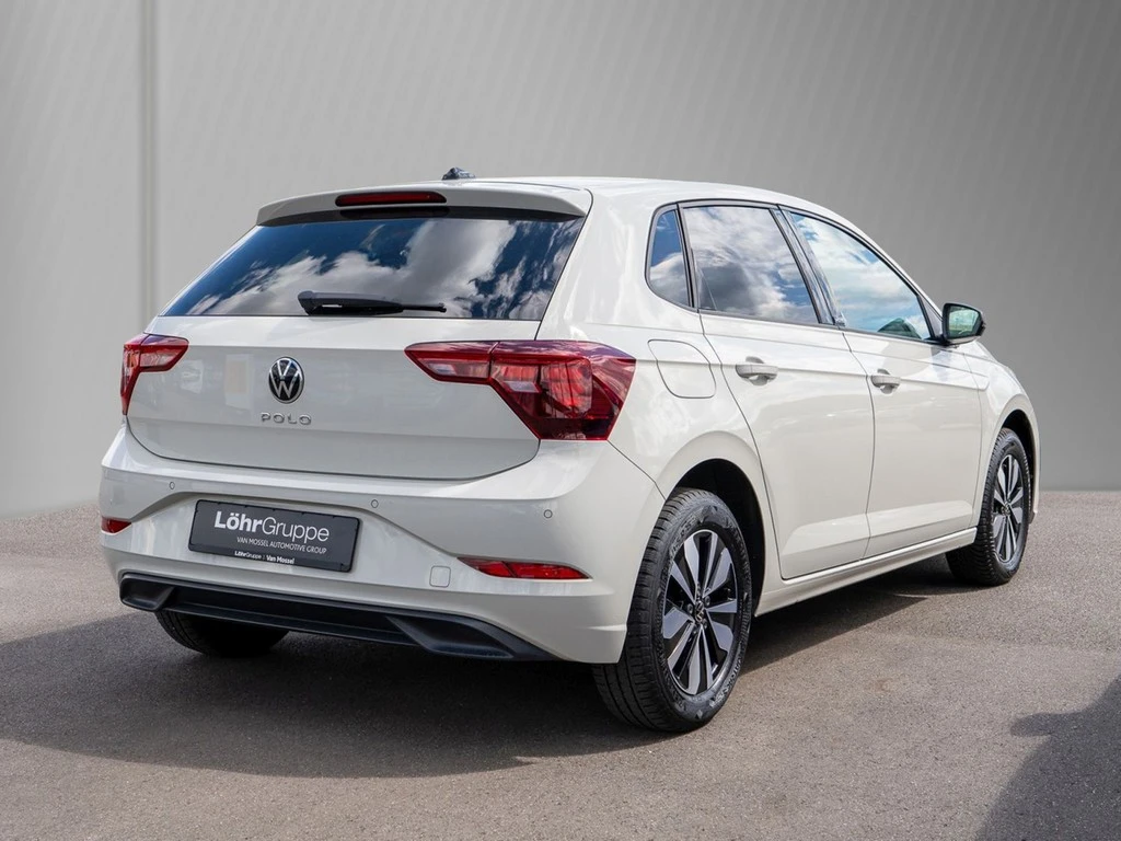 Volkswagen-Polo-image-3