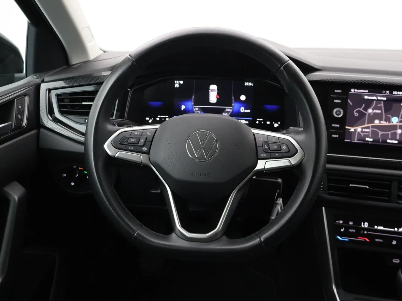 Volkswagen-Polo-image-10